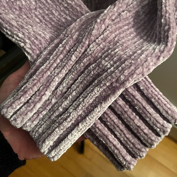 soft purple sweater - Picture 3 of 4